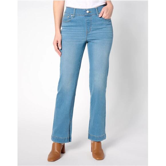 New d & co ADAPTIVE Women's Light Wash Cozy Touch Slim Straight Jeans Size 10 - Picture 1 of 6